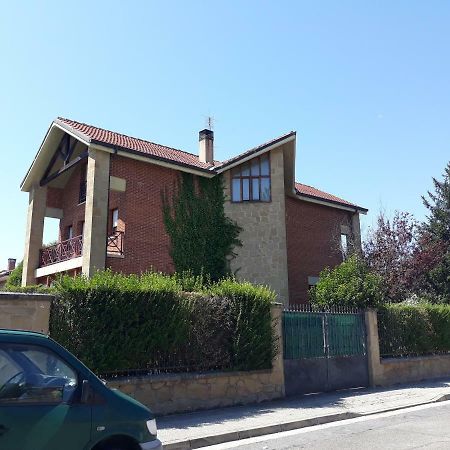 Preciosa Casa Independiente Con Piscina Cubierta Y Gran Jardin Privados Haro Exterior foto
