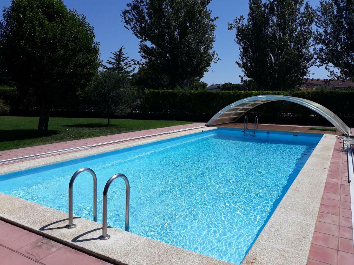 Preciosa Casa Independiente Con Piscina Cubierta Y Gran Jardin Privados Haro Exterior foto
