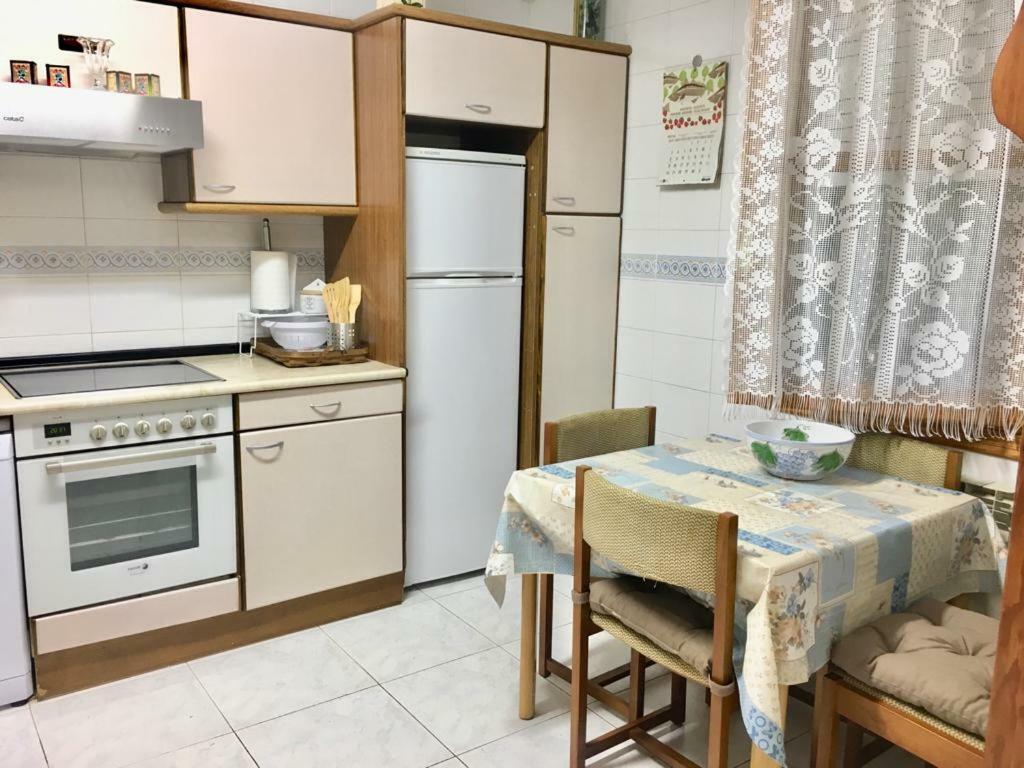 Preciosa Casa Independiente Con Piscina Cubierta Y Gran Jardin Privados Haro Exterior foto